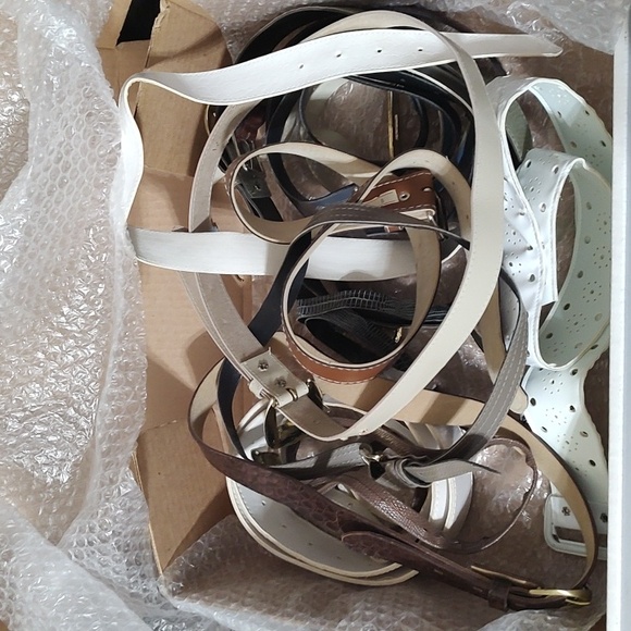 Small Vintage Belts - Picture 6 of 6